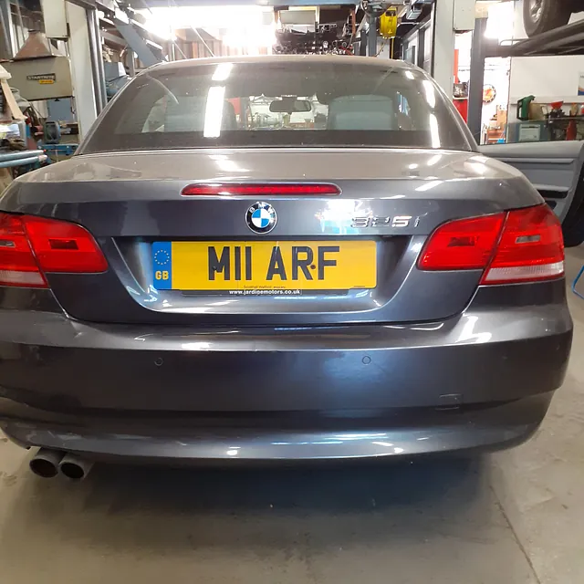 BMW 325i Convertible