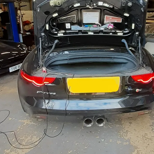 Jaguar F Type 
