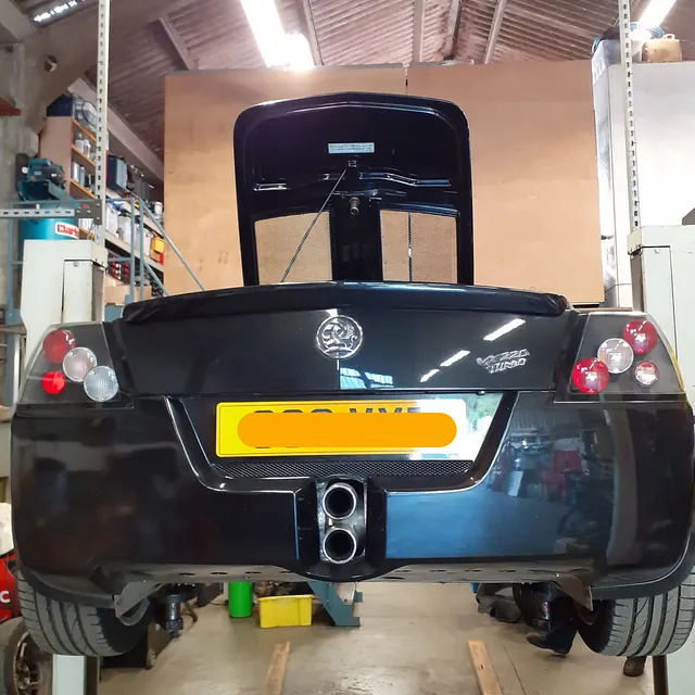 vauxhall VX220