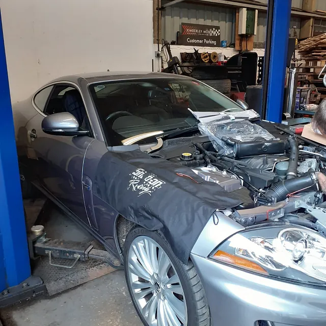 Jaguar XK8